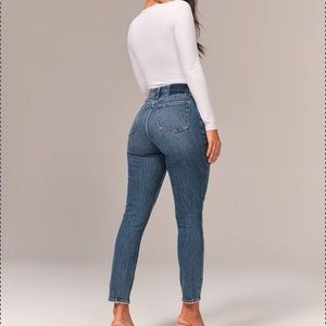 Abercrombie Curve Love High Rise Skinny Jeans 26